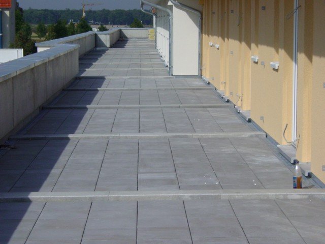 VIVAMUS__Neubau_von_24_RHH_mit_Tiefgarage__Neubiberg_41574_04