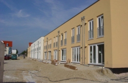 VIVAMUS__Neubau_von_24_RHH_mit_Tiefgarage__Neubiberg_41574_01