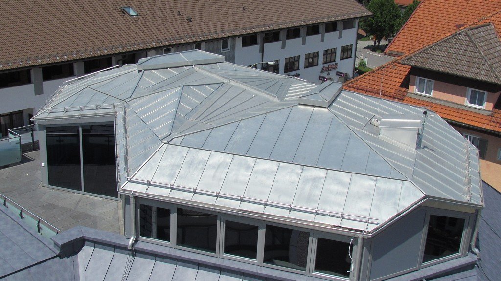 Neubau_und_Umbau_Sparkasse_mit_Kristall_Garmisch-Partenkirchen_44185_04